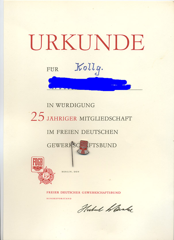 ohne jahr ddr urkunde und abzeichen für 25jhrige mitgliedschaft