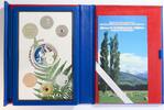 New Zealand- - Japan Set New Zealand and Japan Friendship coin set. Price reduced by 9 Euro -