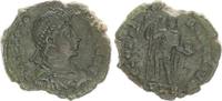 Antike / Römische Kaiserzeit/ Theodosius I AE 2 Theodosius I AE 2, Theodosius n.r. stehend, GLORIA ROMANORUM -