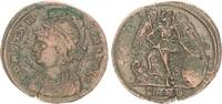 Antike / Römische Kaiserzeit / Constantinopolis Follis Bronze Constantinopolis, Victoria auf Prora, Zepter i.d.Rechten, Schild links -