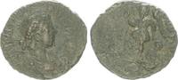 Antike / Römische Kaiserzeit/ Theodosius I AE4 Theodosius I AE4, Victoria steht n.l. -