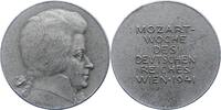 Personenmedaillen Mozart, Wolfgang Amadeus * 27.1.1756 in Salzburg, + 5.12.1791 Wien, Komponist. -