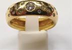   Breiter 18K Goldring 750 er Gold 0,56 Ct Ct Damenring Brillantring Bri... 8,358.83 元 含税 ＋  125.51 元 运费